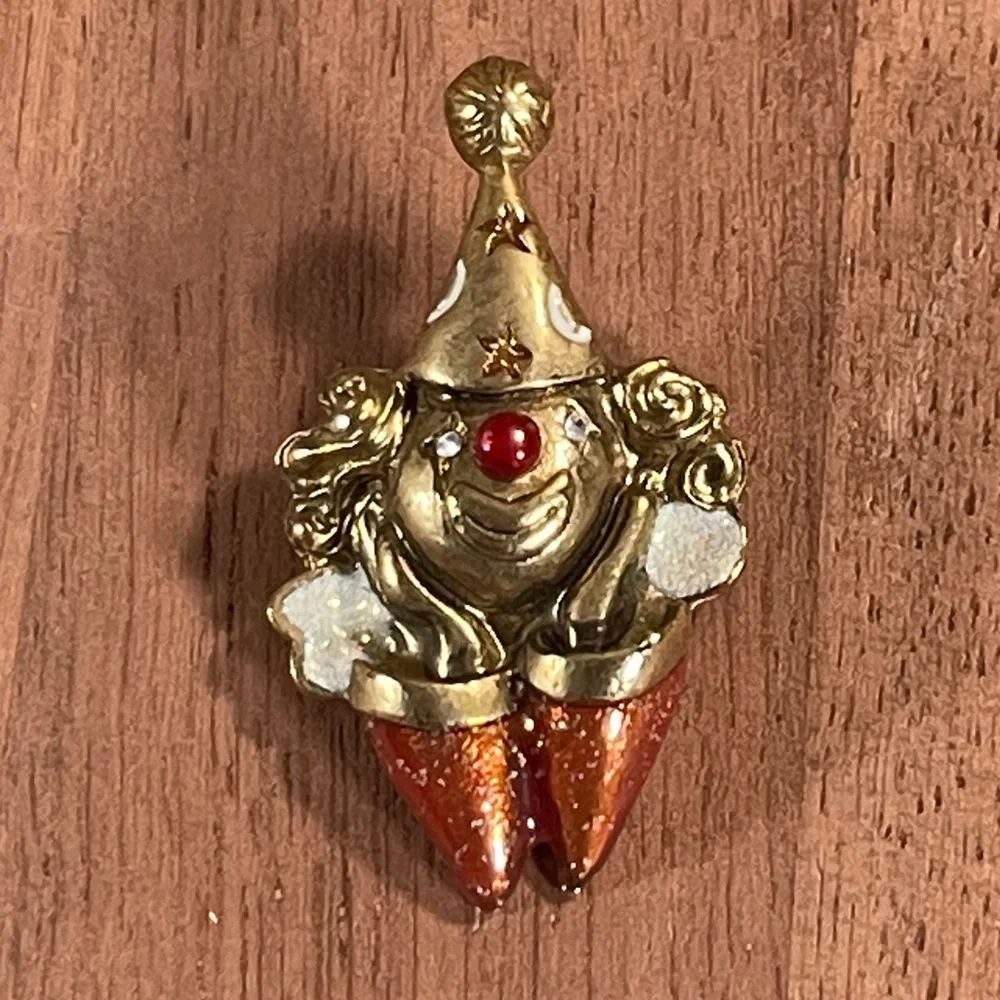 49. Vintage Dane-craft Gold Tone Clown Face with Enamel Details Brooch